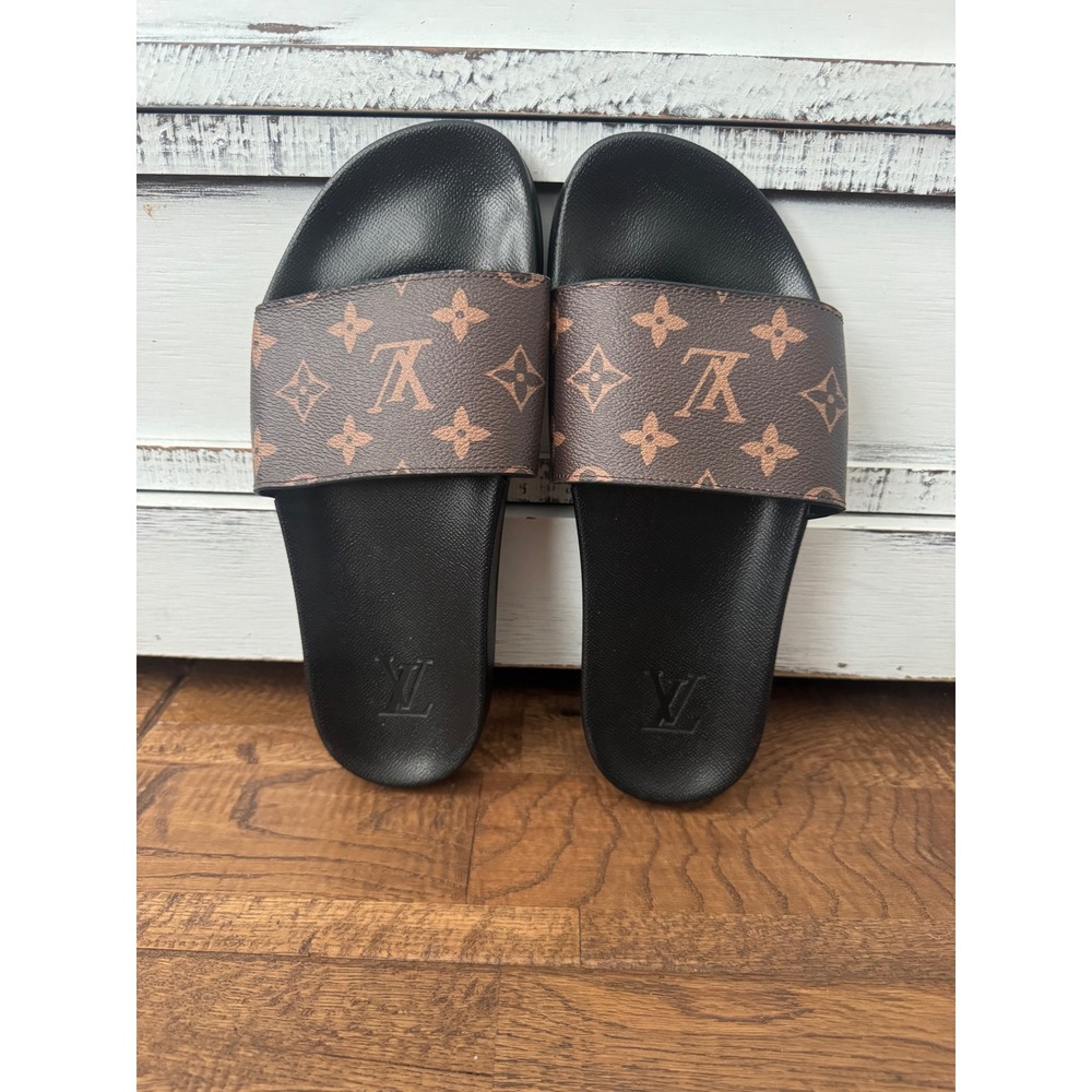 Louis Vuitton Waterfront Mule Slide Women's Size 8.5 Monogram Logo LV